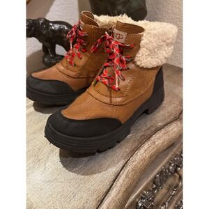 UGG Ashton Addie Boots Kids 6 / Womens 7-7.5 Chestnut Leather Waterproof Snow